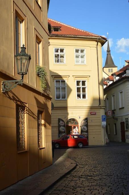 Old Town Herberghaus, 250M To Charles Bridge Leilighet Praha Eksteriør bilde